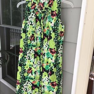 Ladies Sheath dress Madison size small sleeveless button up casual Green floral